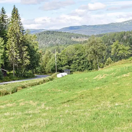 Bakka Holiday home Hovin